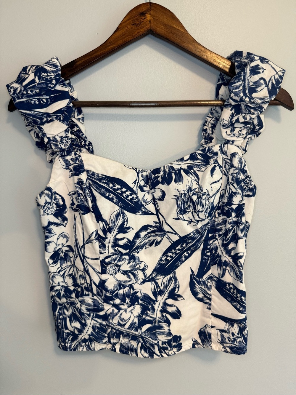 Abercrombie & Fitch Women’s Floral Ruffle Strap Crop Top — White & Navy